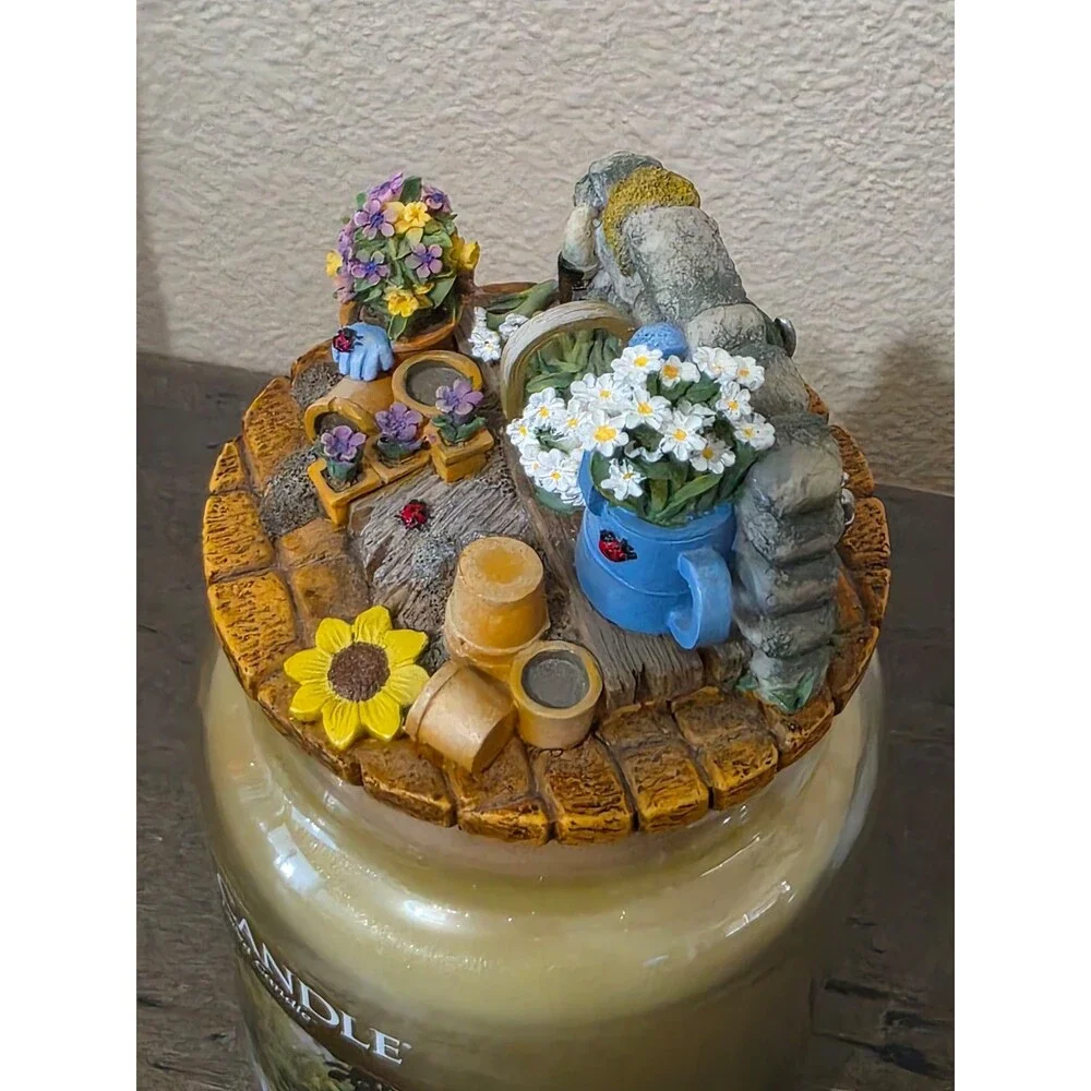 Retired  Yankee Candle Spa Fresh Unused Our America Topper 22oz Large Jar Rare